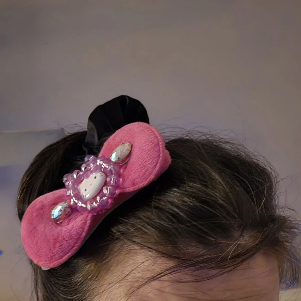 Hello Kitty Fuchsia Gem Bow Hair Accessory